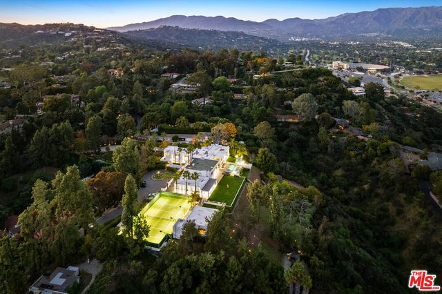 $19,999,000 | 300 North San Rafael Avenue, Pasadena, CA 91105