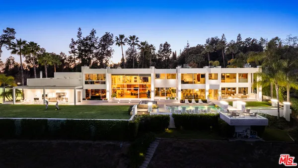 a view of outdoor space yard and patio
