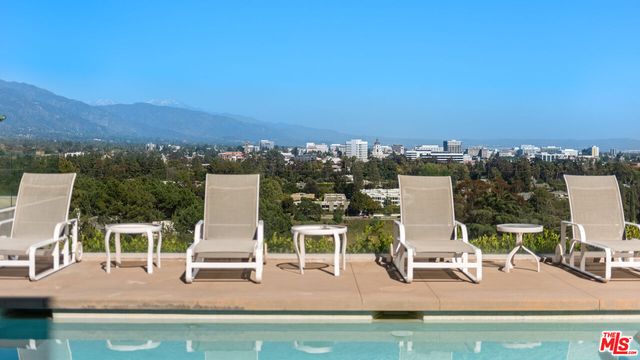 $19,999,000 | 300 North San Rafael Avenue, Pasadena, CA 91105