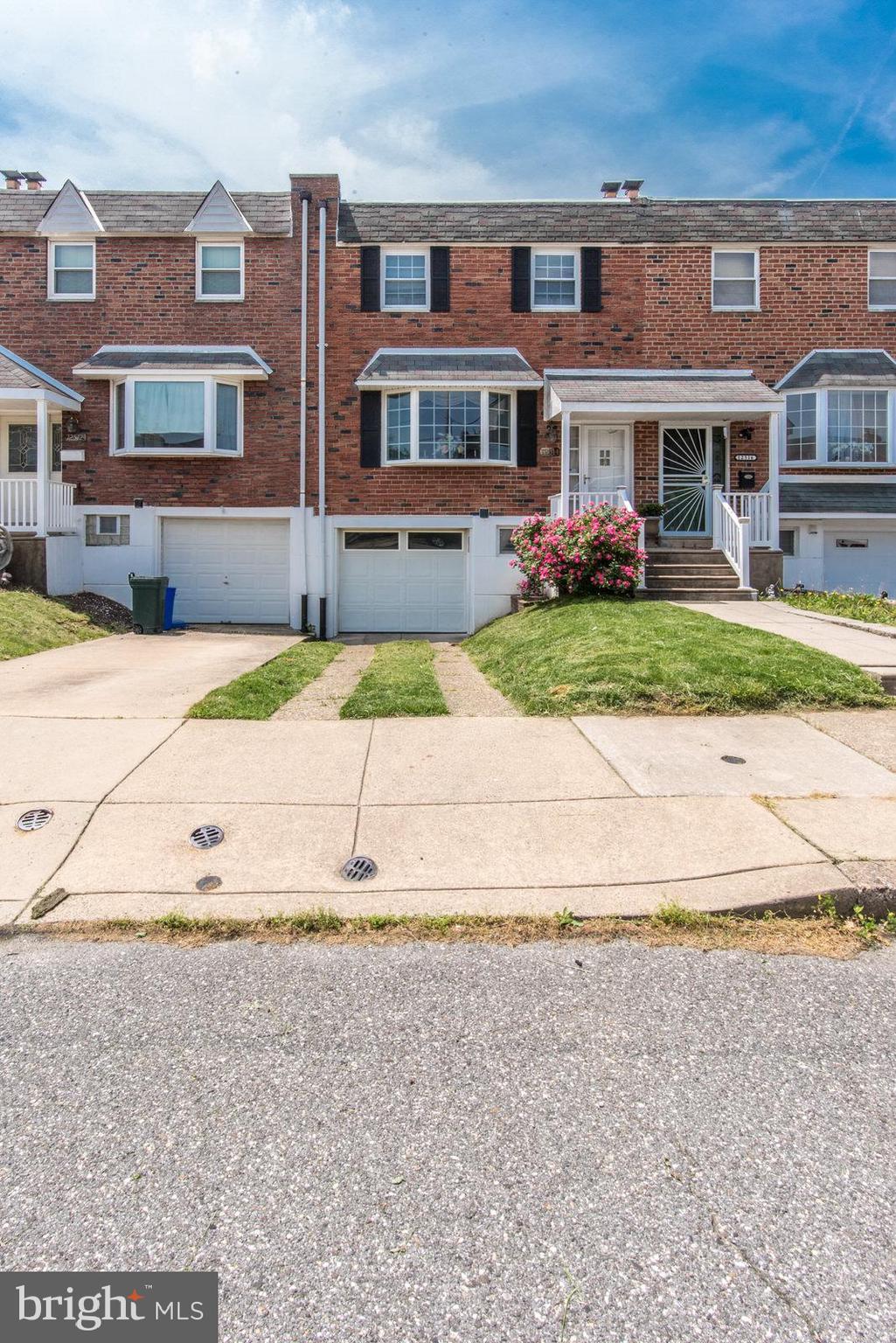 12514 Chilton Road Philadelphia, PA 19154 - Photo 1 of 83