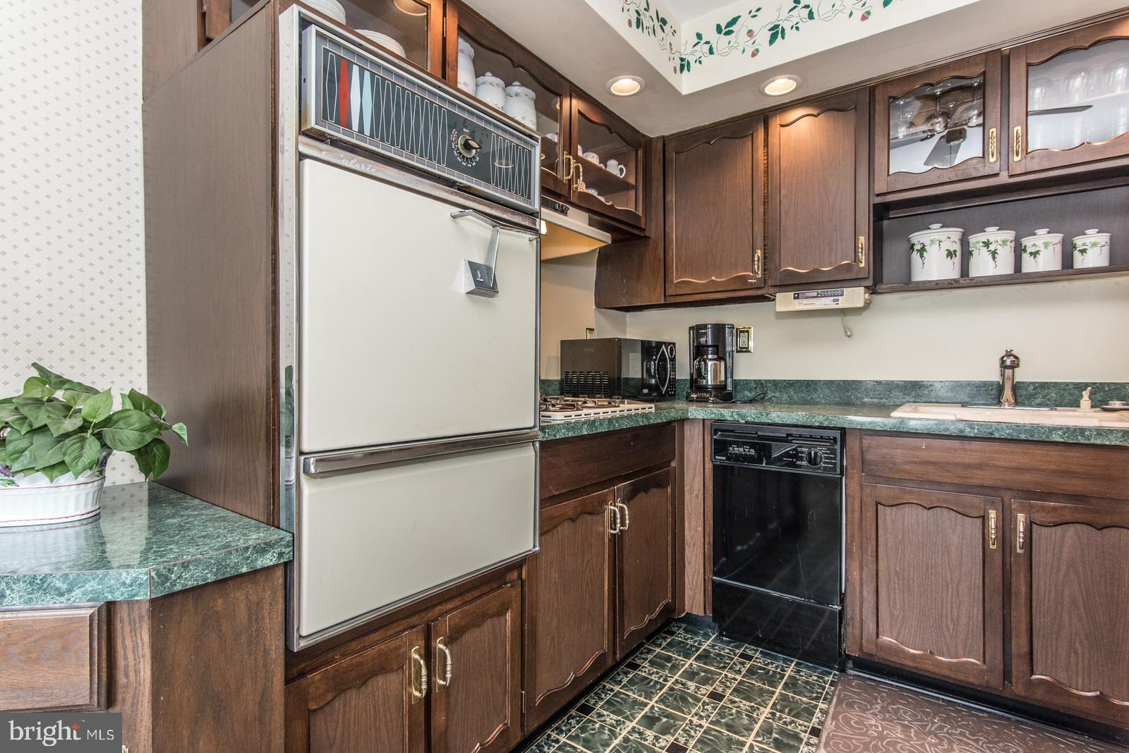 12514 Chilton Road Philadelphia, PA 19154 - Photo 24 of 83