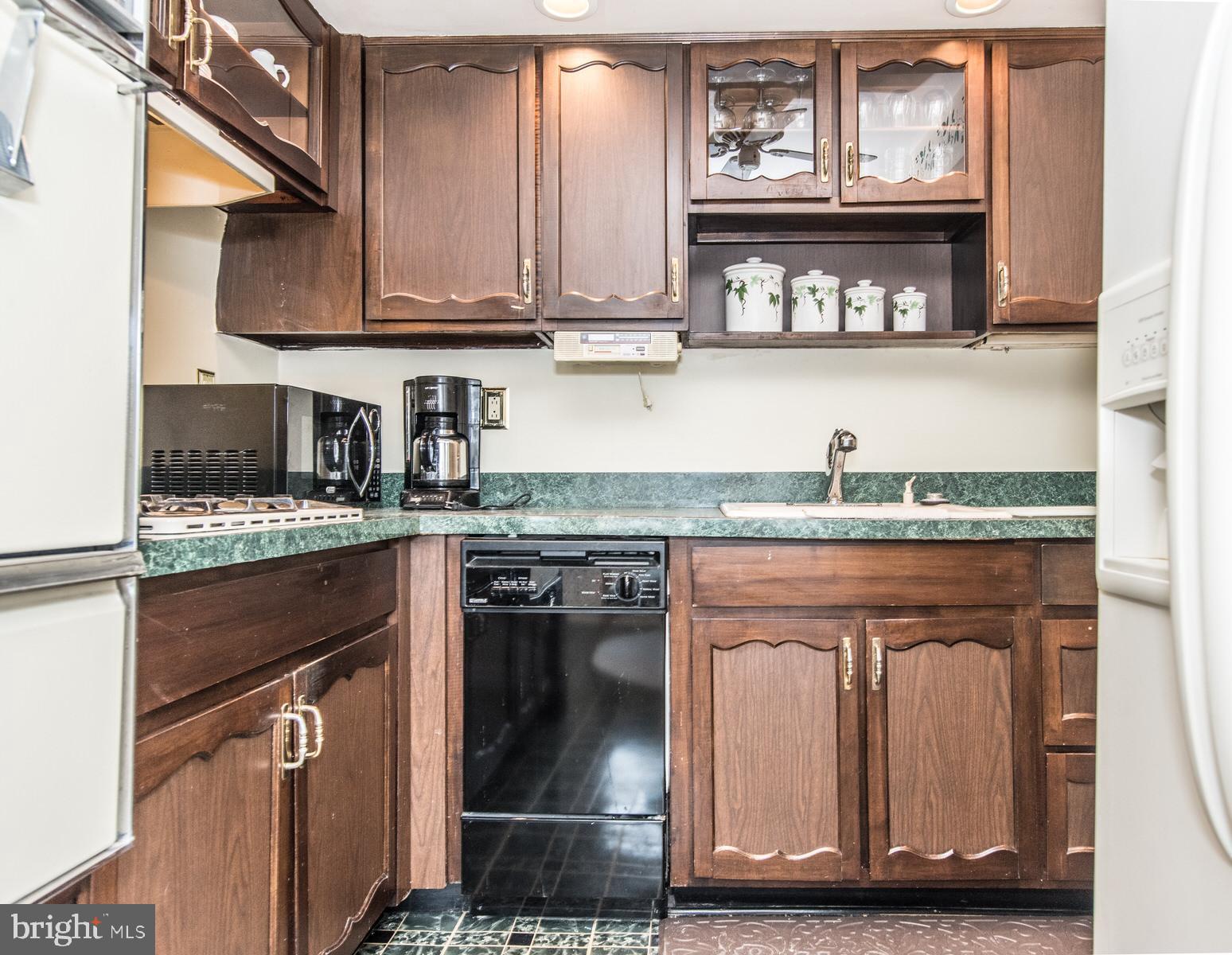 12514 Chilton Road Philadelphia, PA 19154 - Photo 26 of 83