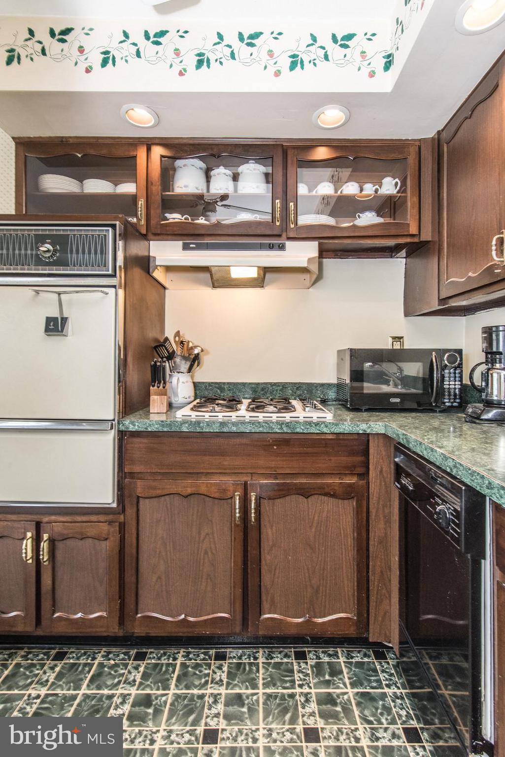 12514 Chilton Road Philadelphia, PA 19154 - Photo 27 of 83