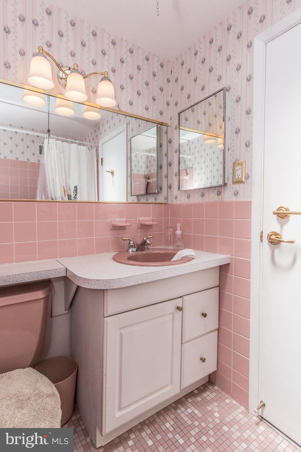 12514 Chilton Road Philadelphia, PA 19154 - Photo 41 of 83