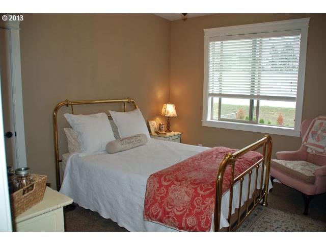 12550 Southeast Hadeed Street Happy Valley, OR 97086 - Photo 12 of 16 Gallery Image 12
