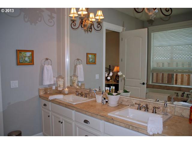 12550 Southeast Hadeed Street Happy Valley, OR 97086 - Photo 7 of 16 Gallery Image 7