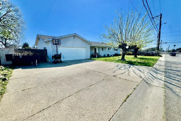 $400,000 | 1039 El Margarita Road, Yuba City, CA 95993