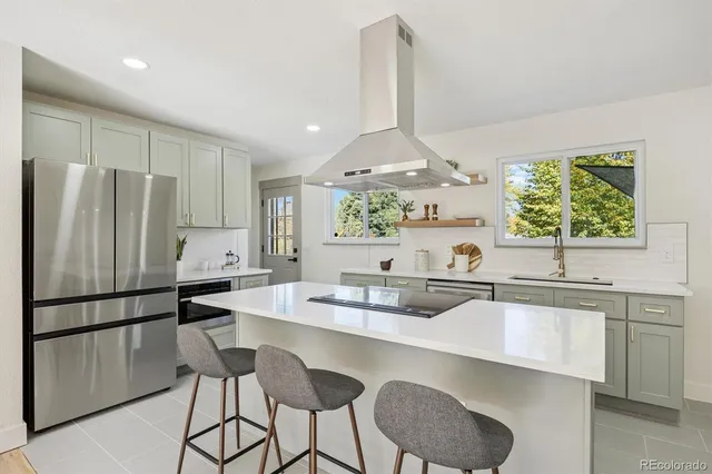 $729,900 | 707 West Easter Avenue, Littleton, CO 80120