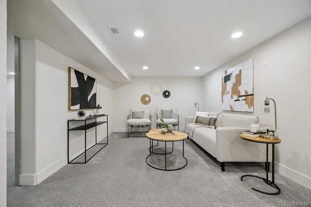 $729,900 | 707 West Easter Avenue, Littleton, CO 80120