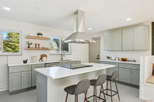 $729,900 | 707 West Easter Avenue, Littleton, CO 80120