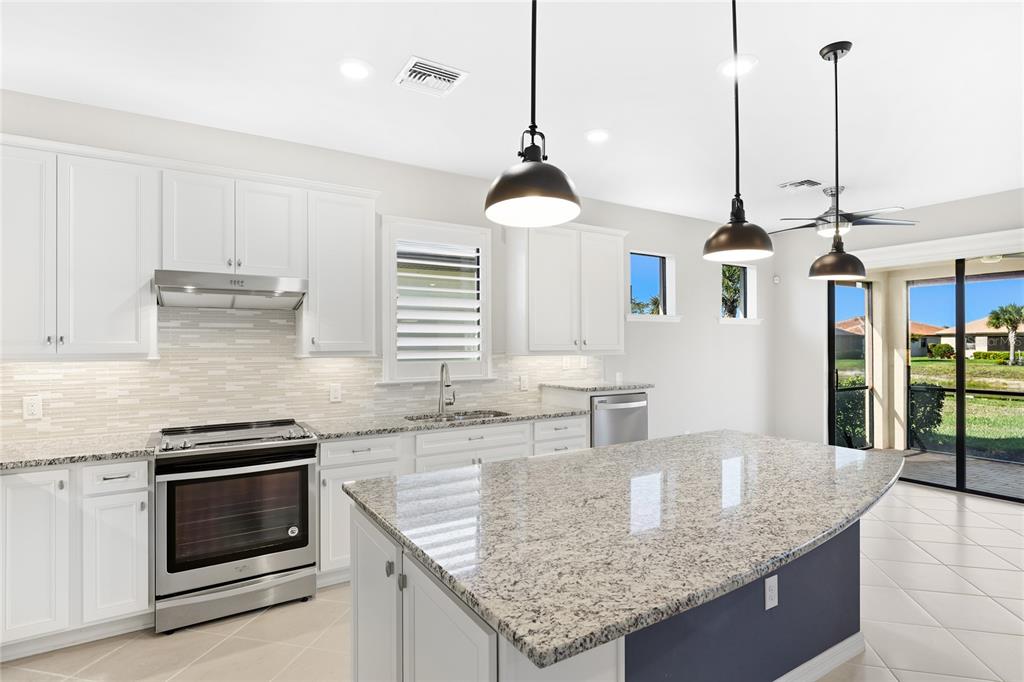 13480 Esposito Street Venice, FL 34293 - Photo 9 of 49