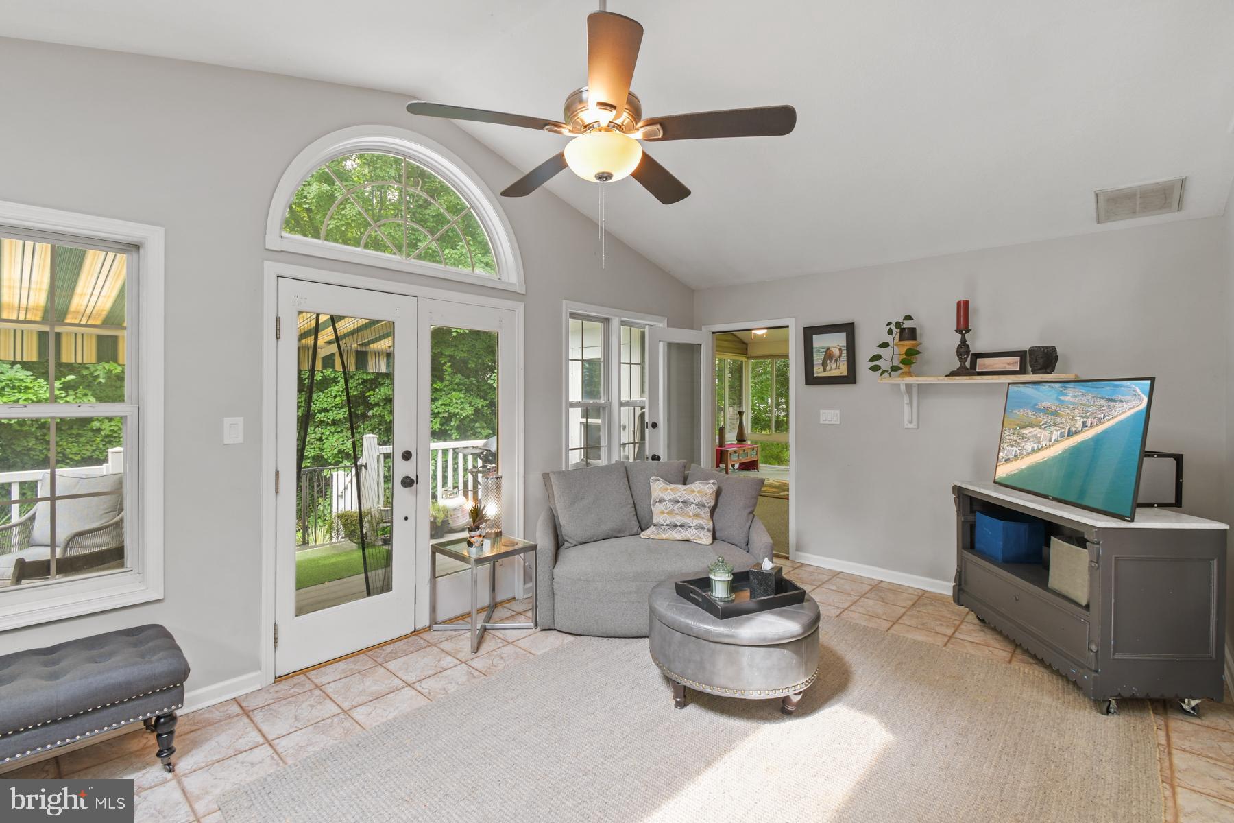 17 Juneway Lane Ocean Pines, MD 21811 - Photo 13 of 45 Family room