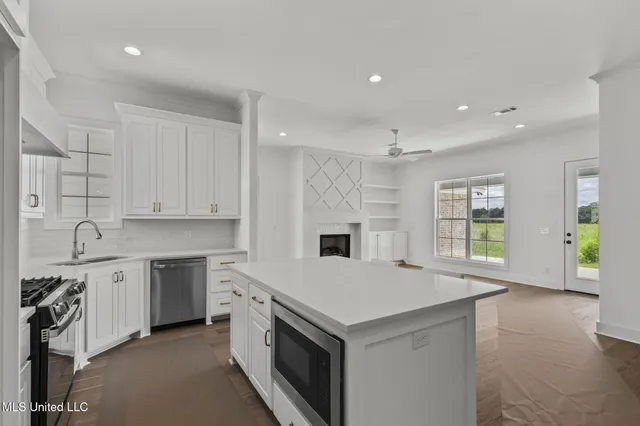 $2,895 | 422 Baleigh Way, Canton, MS 39046