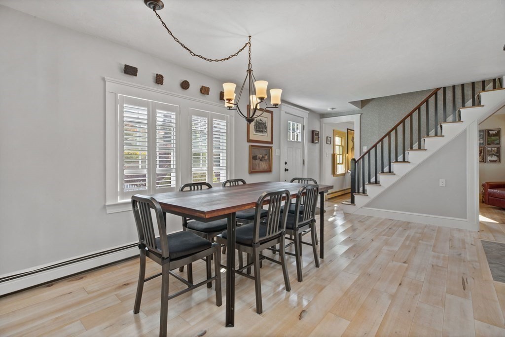 49 Richfield Road Scituate, MA 02066 - Photo 5 of 34