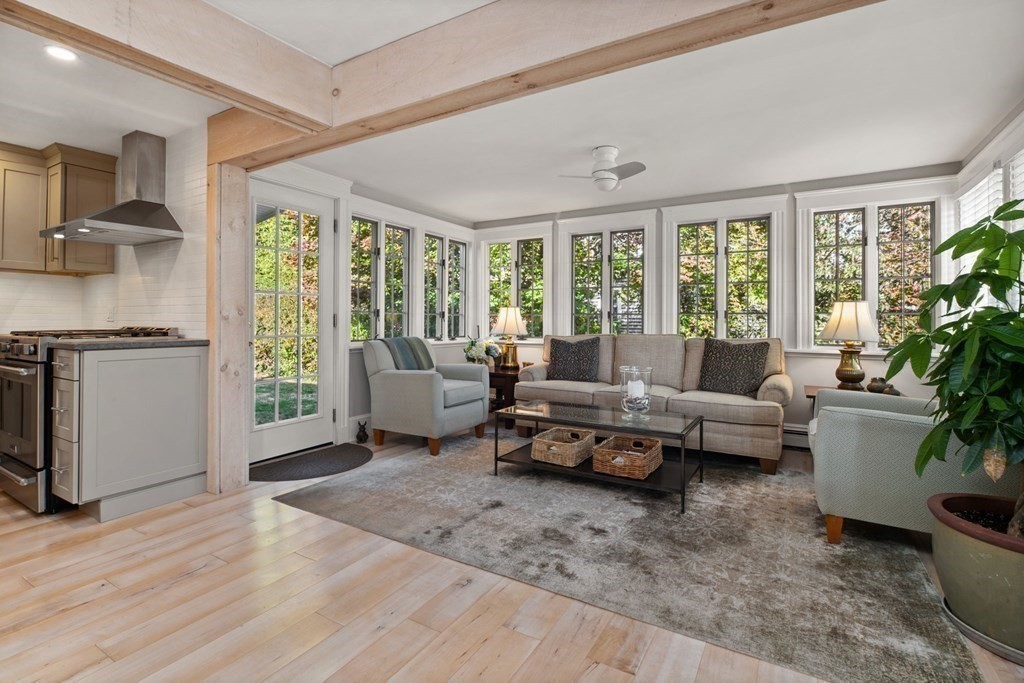 49 Richfield Road Scituate, MA 02066 - Photo 8 of 34