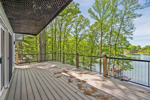 $830,000 | 67 Overlook Road, Hardy, VA 24101