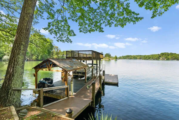 $830,000 | 67 Overlook Road, Hardy, VA 24101