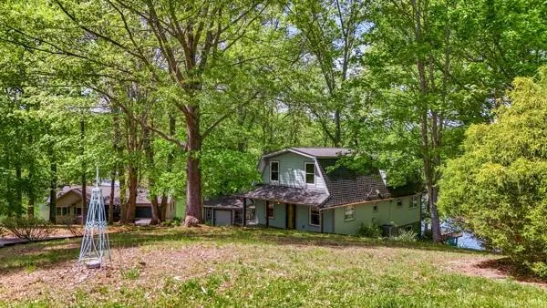 $830,000 | 67 Overlook Road, Hardy, VA 24101