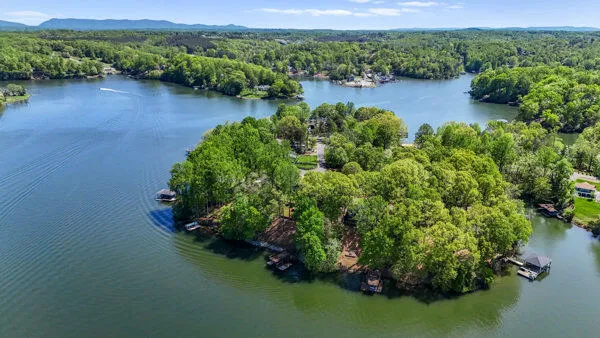 $830,000 | 67 Overlook Road, Hardy, VA 24101