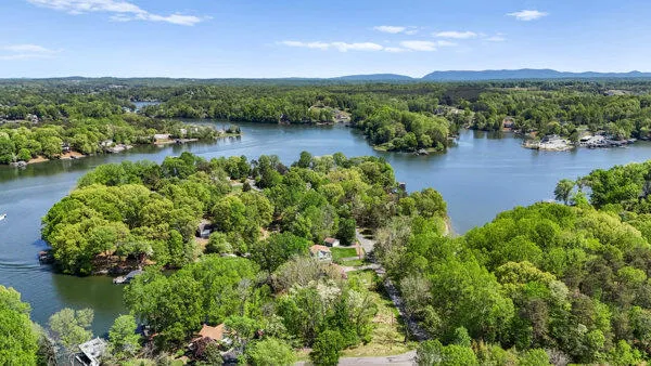 $830,000 | 67 Overlook Road, Hardy, VA 24101