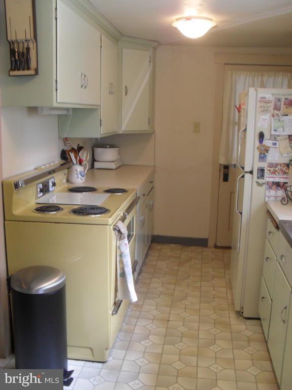 1292 White Oak Road Manheim, PA 17545 - Photo 14 of 30 Gallery Image 14