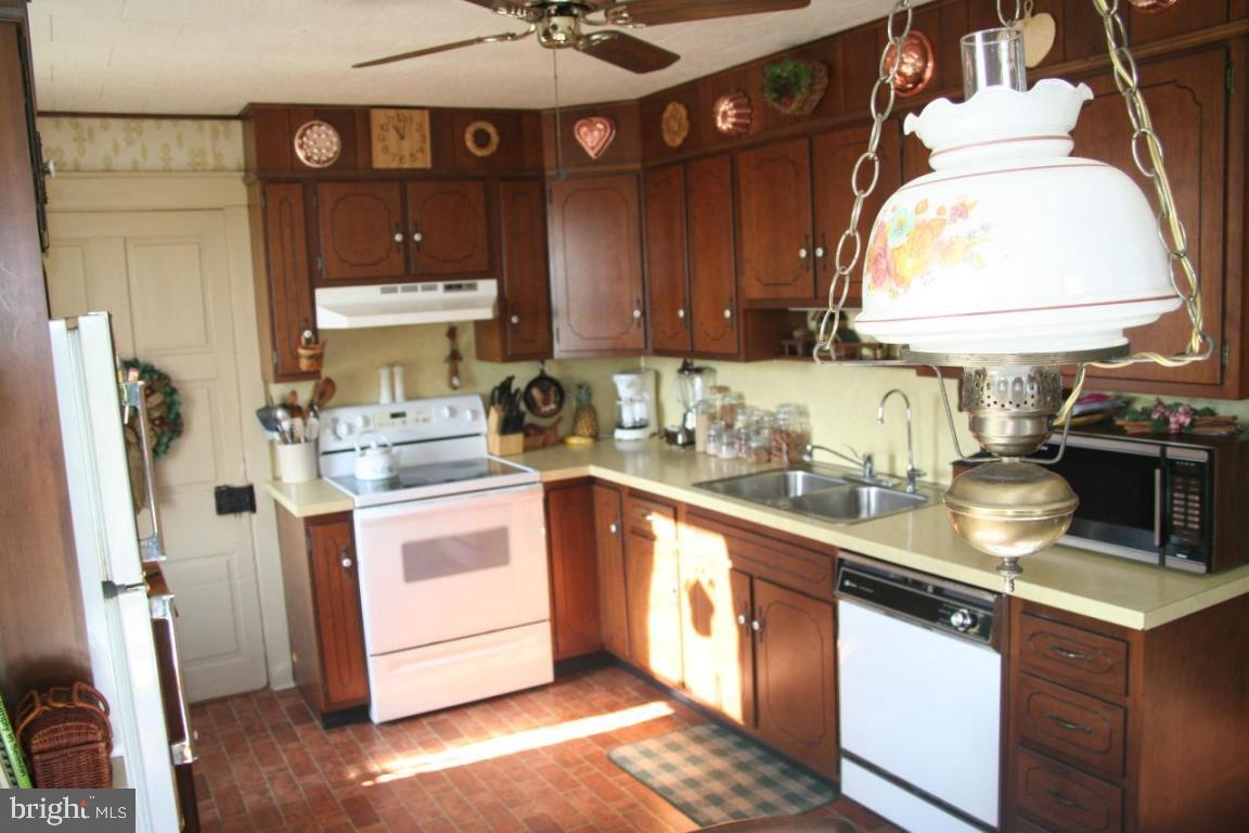2057 Prospect Road Washington Boro, PA 17582 - Photo 4 of 14