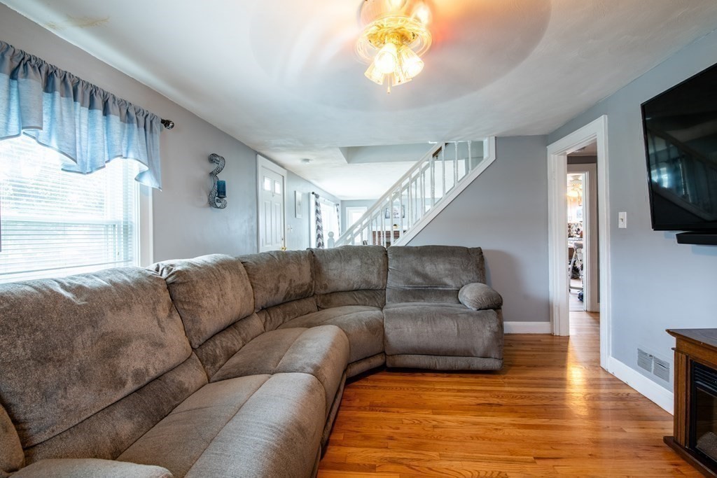 4 Ralph Road Danvers, MA 01923 - Photo 21 of 39