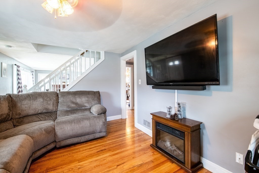 4 Ralph Road Danvers, MA 01923 - Photo 22 of 39