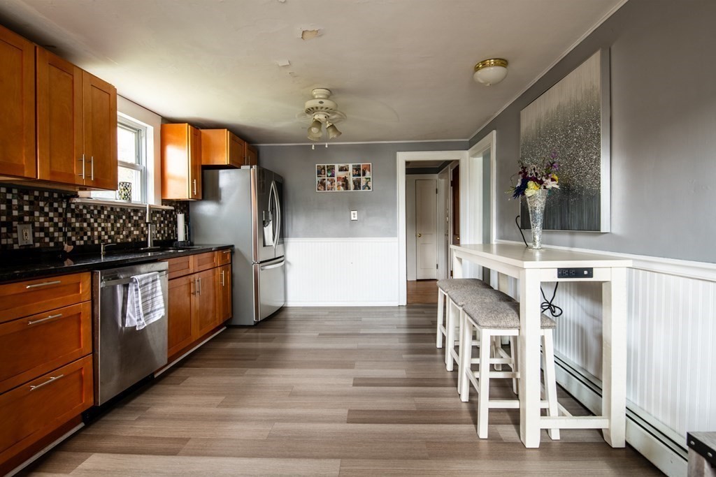 4 Ralph Road Danvers, MA 01923 - Photo 10 of 39