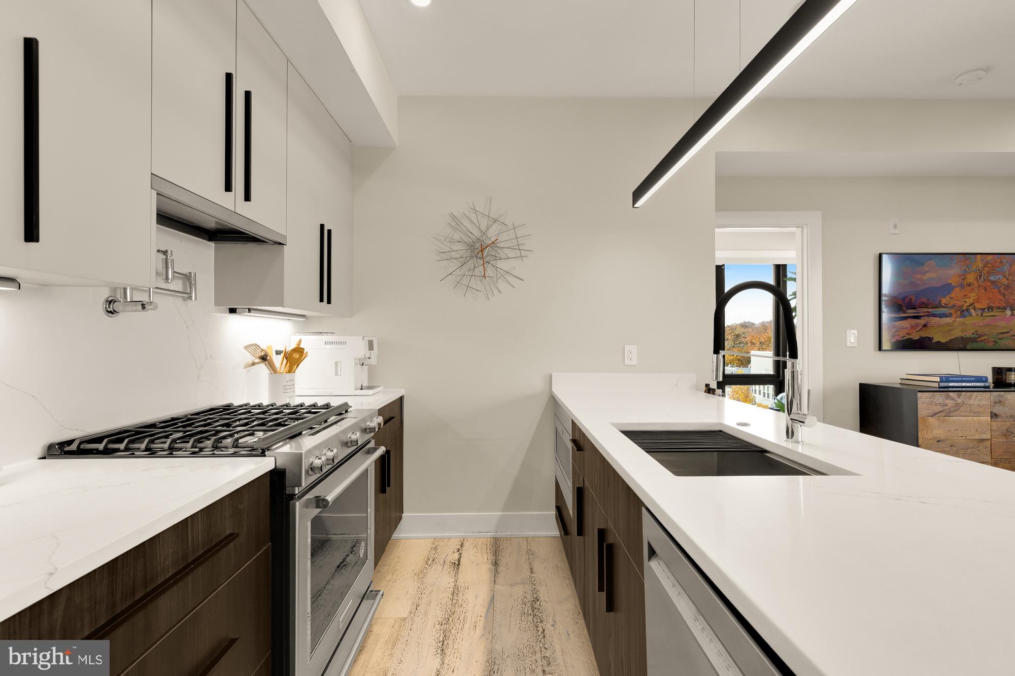 3933 14th Street Northwest, Unit 8 Washington, DC 20011 - Photo 4 of 28