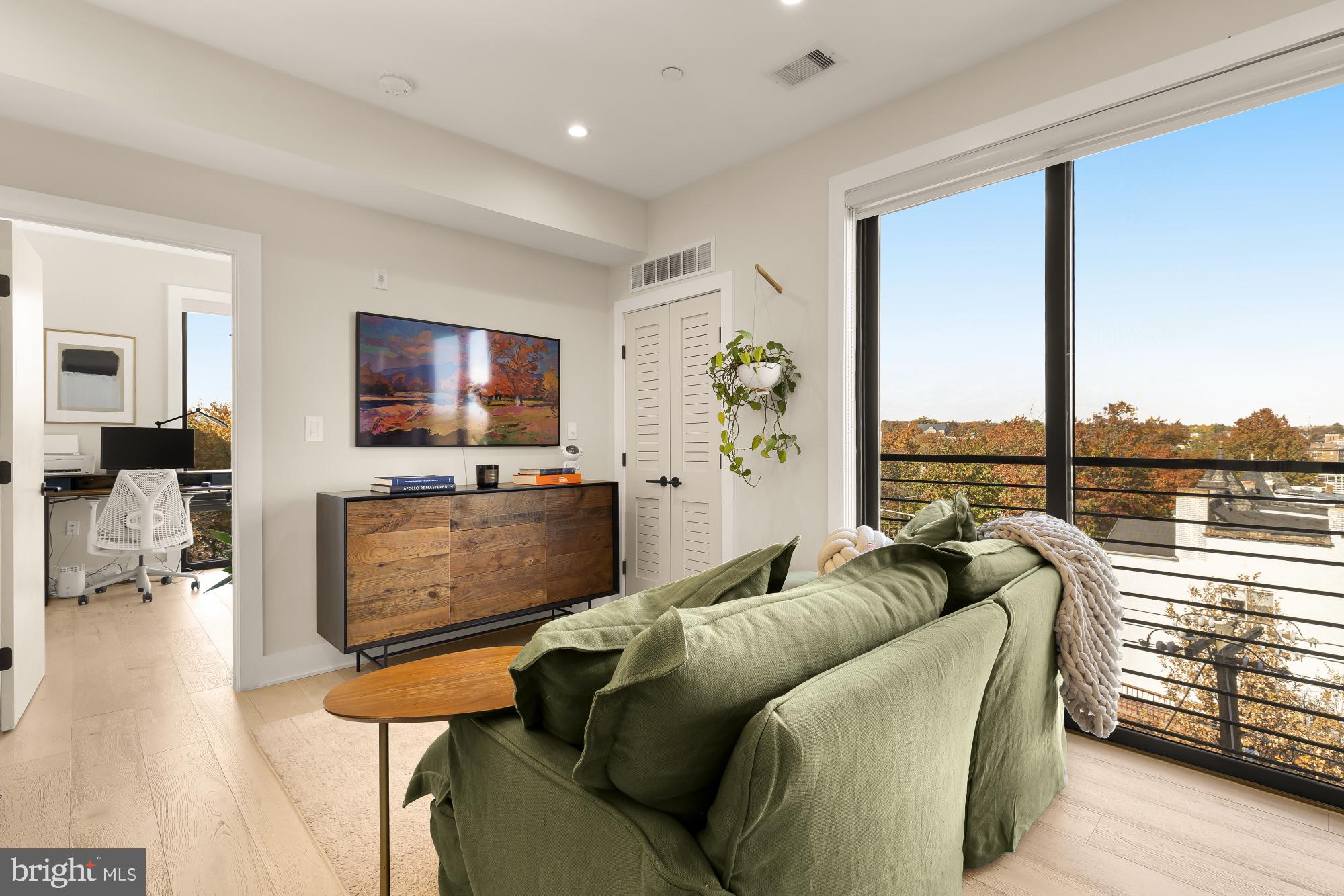 3933 14th Street Northwest, Unit 8 Washington, DC 20011 - Photo 6 of 28