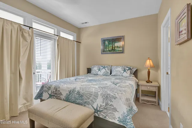 $2,200 | 1218 Bowfin Lane, Unit 1, Carolina Beach, NC 28428