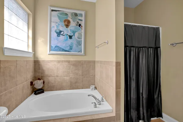 $2,200 | 1218 Bowfin Lane, Unit 1, Carolina Beach, NC 28428