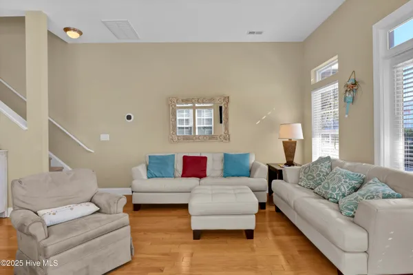 $2,200 | 1218 Bowfin Lane, Unit 1, Carolina Beach, NC 28428