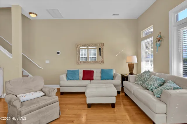 $2,200 | 1218 Bowfin Lane, Unit 1, Carolina Beach, NC 28428