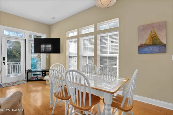 $2,200 | 1218 Bowfin Lane, Unit 1, Carolina Beach, NC 28428