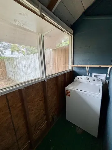 a view of a large window with an outdoor view