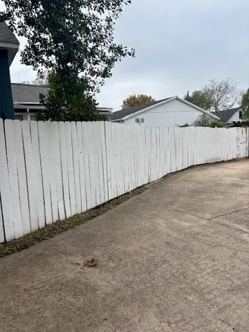 $1,795 | 210 East Phillips Street, Conroe, TX 77301