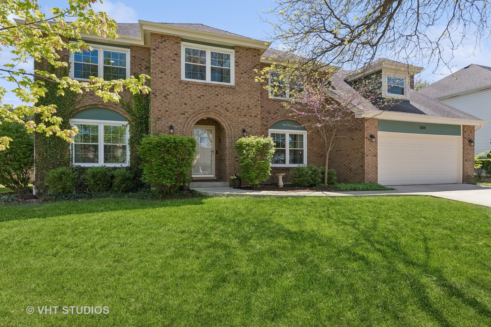 1394 East Gartner Road Naperville, IL 60540 - Photo 1 of 28 Gallery Image 1