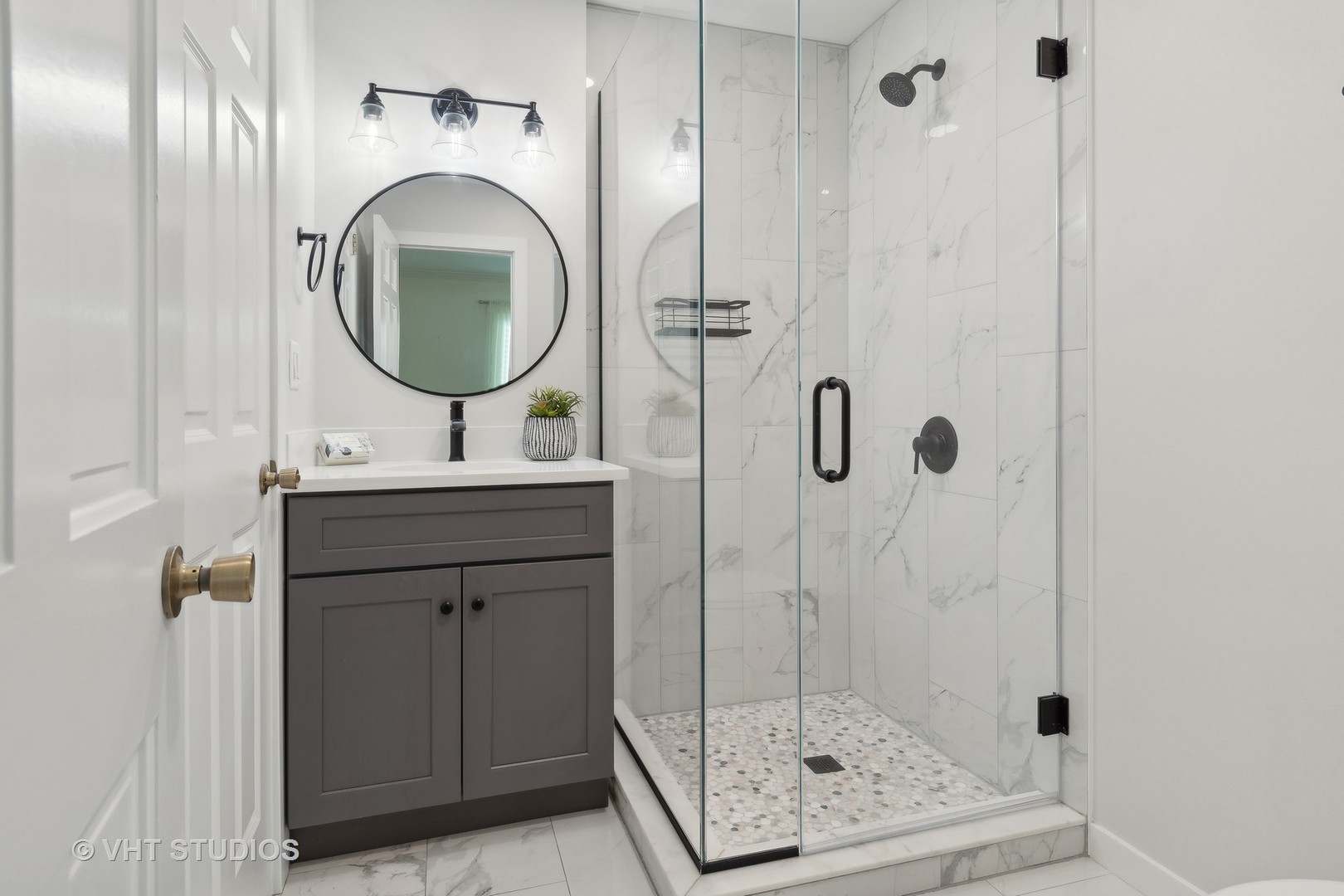 1394 East Gartner Road Naperville, IL 60540 - Photo 15 of 28 Gallery Image 15
