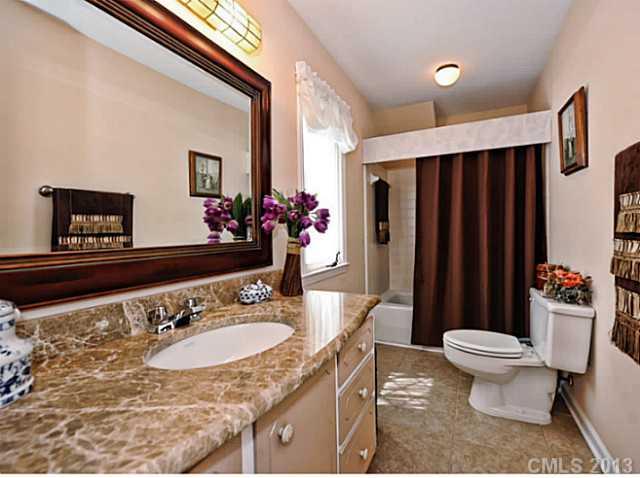 4217 Rotunda Road Charlotte, NC 28226 - Photo 8 of 16 Gallery Image 8
