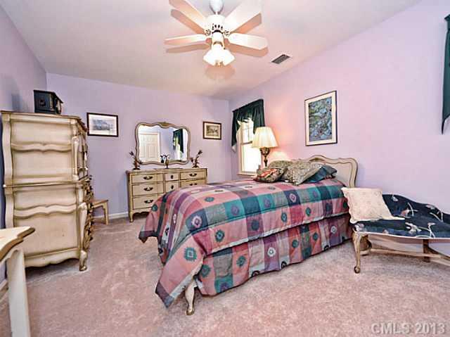 4217 Rotunda Road Charlotte, NC 28226 - Photo 9 of 16 Gallery Image 9