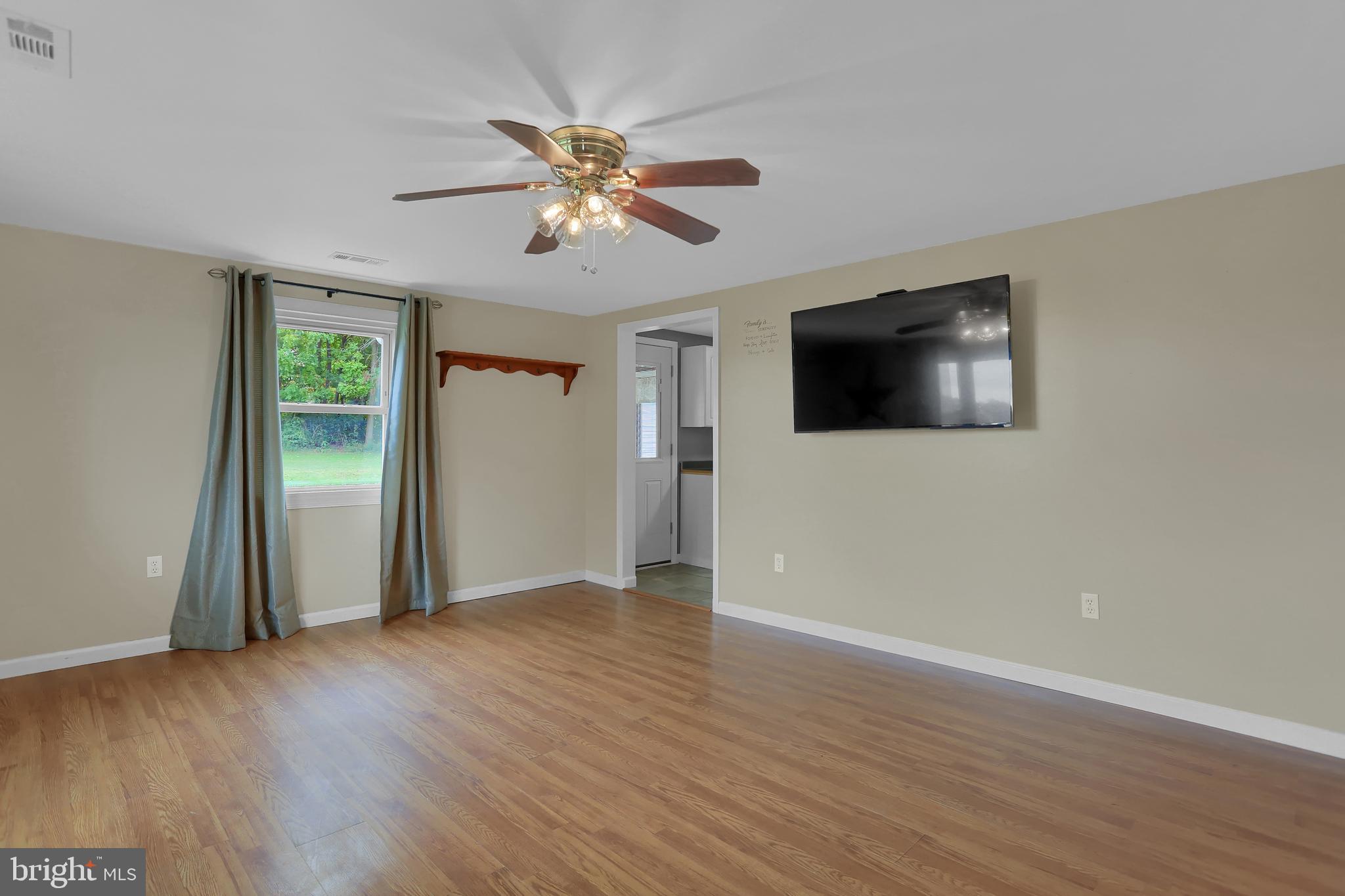 193 Aubel Road Delta, PA 17314 - Photo 11 of 48 Gallery Image 11