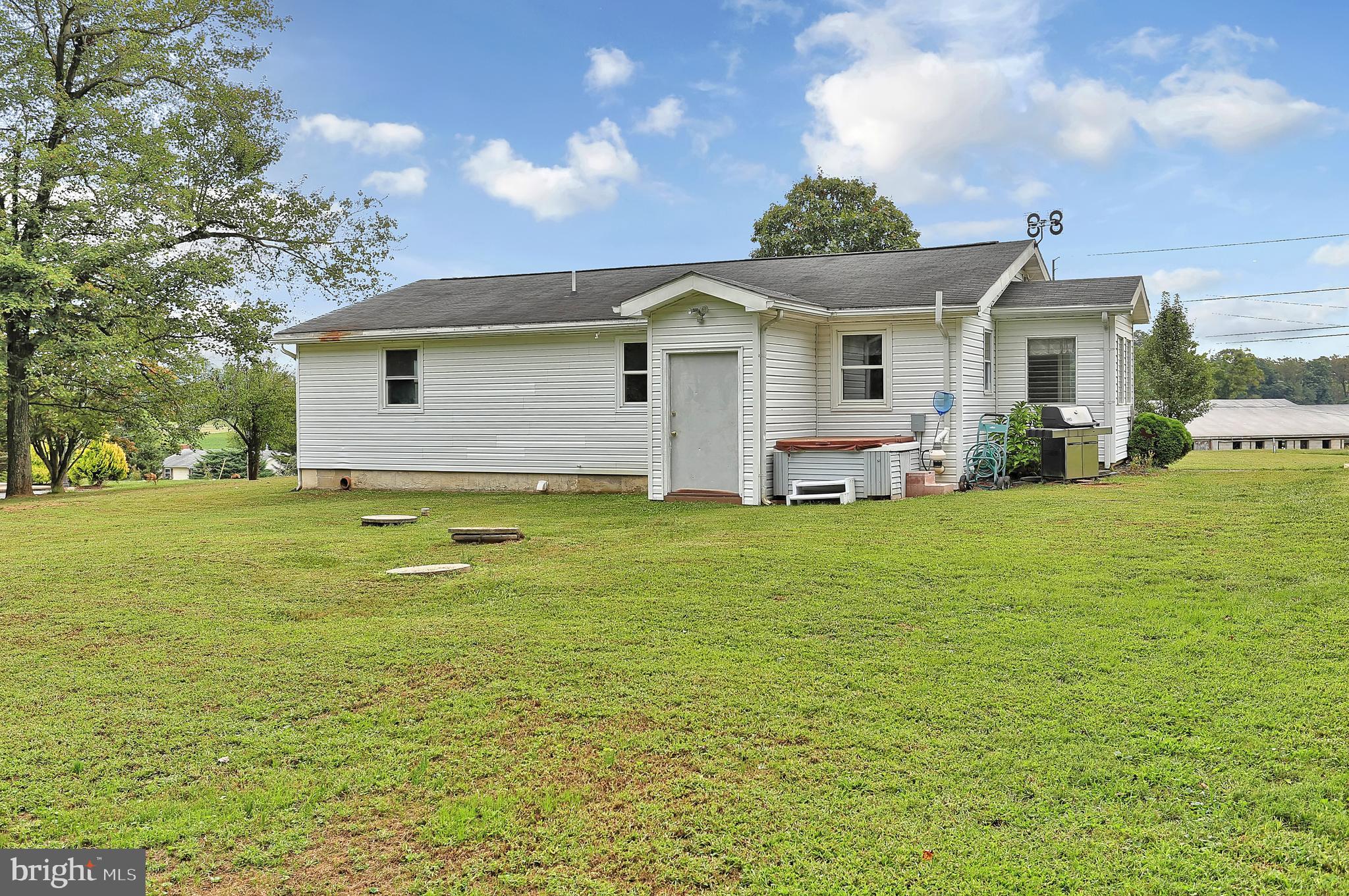 193 Aubel Road Delta, PA 17314 - Photo 7 of 48 Gallery Image 7
