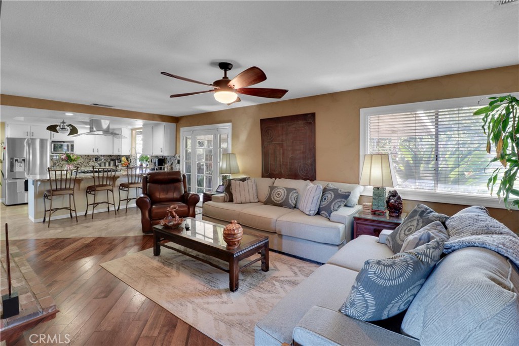 16750 Canyon View Drive Riverside, CA 92504 - Photo 6 of 44 Family Room & Kitchen