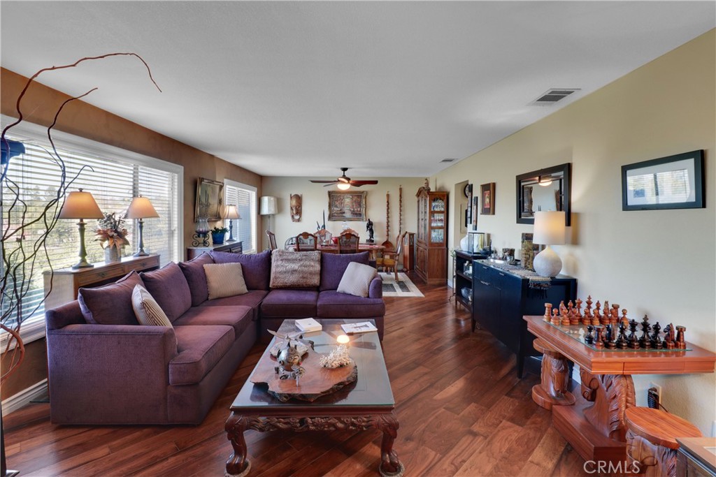 16750 Canyon View Drive Riverside, CA 92504 - Photo 8 of 44 Living room