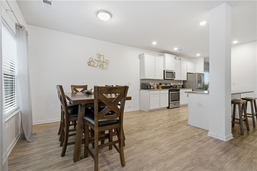 4000 Lake Manor Way Atlanta, GA 30349 - Photo 9 of 36