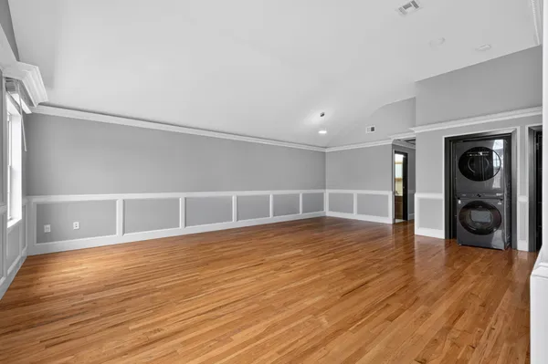 $3,500 | 188 Lembeck Avenue, Unit 2, Jersey City, NJ 07305
