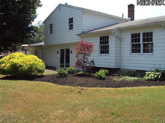 16405 Messenger Road Chagrin Falls, OH 44023 - Photo 2 of 24 Cozy back yard, great for cook-outs.
