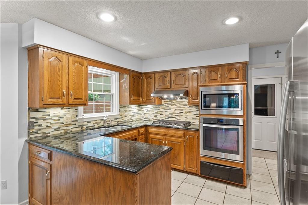 8315 Richards Road Lenexa, KS 66215 - Photo 10 of 35